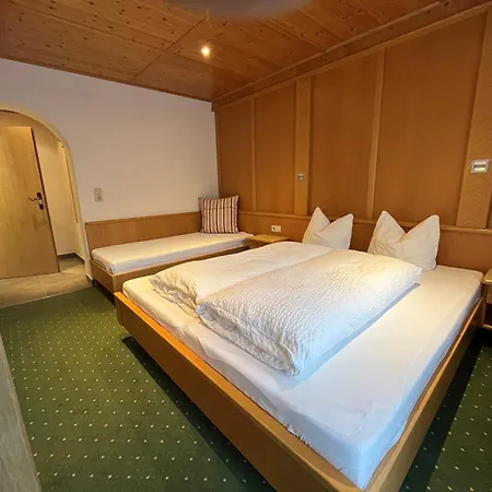 Gaestehaus Aloisia Lägenhet *