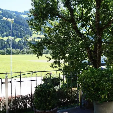 Gaestehaus Aloisia Lägenhet Hippach