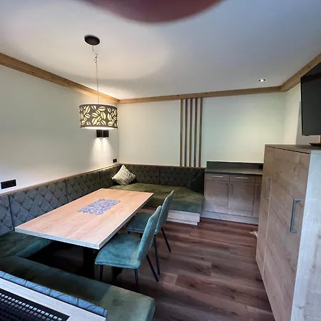 Gaestehaus Aloisia Apartamento *